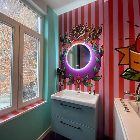 Capsule Tattoo - Balnéo - Playstation 5 - écran Géant Douai