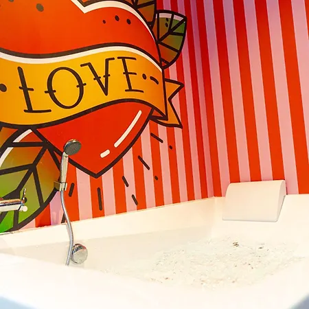 Capsule Tattoo - Balnéo - Playstation 5 - écran Géant Douai