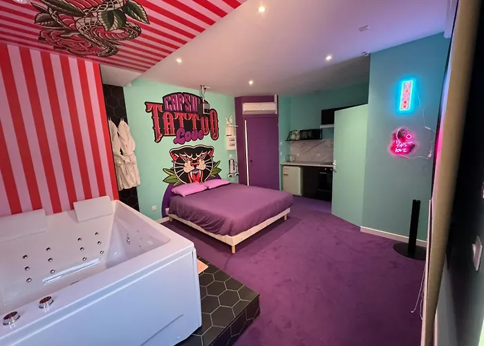 Appartement Capsule Tattoo - Balnéo - Playstation 5 - écran Géant *