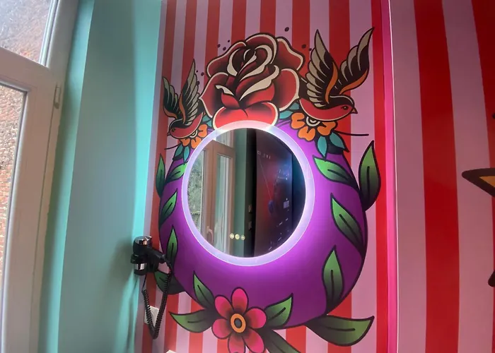 Capsule Tattoo - Balnéo - Playstation 5 - écran Géant Appartement