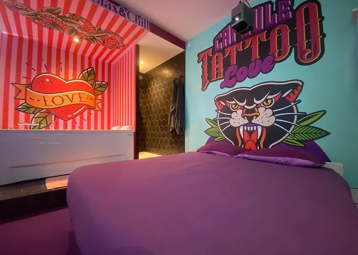 Capsule Tattoo - Balnéo - Playstation 5 - écran Géant Appartement