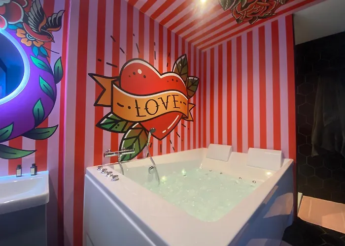 Capsule Tattoo - Balnéo - Playstation 5 - écran Géant * Douai