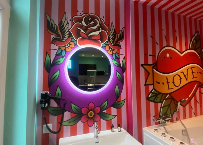 Capsule Tattoo - Balnéo - Playstation 5 - écran Géant * Douai