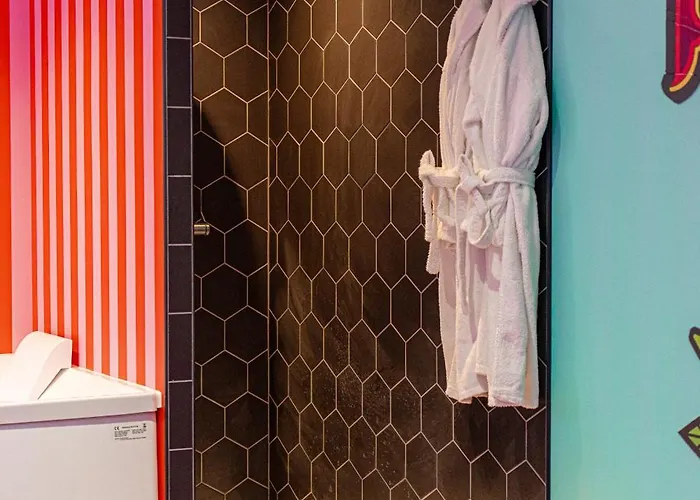 Capsule Tattoo - Balnéo - Playstation 5 - écran Géant Douai