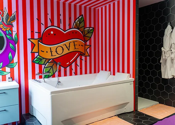 Capsule Tattoo - Balneo - Playstation 5 - Ecran Geant